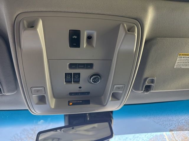 Used 2018 GMC Yukon Denali w/ Denali Ultimate Package image 24