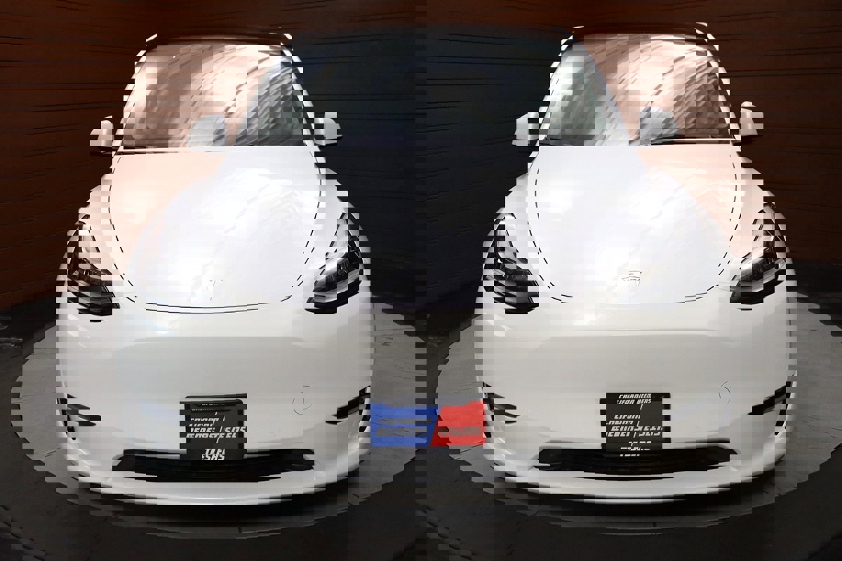 Used 2023 Tesla Model Y Long Range image 2