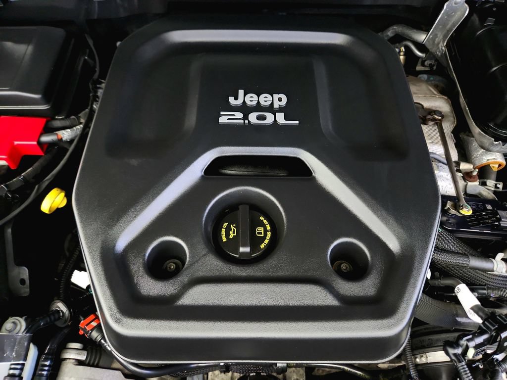 Used 2018 Jeep Wrangler Unlimited Sahara AWD/4WD image 34