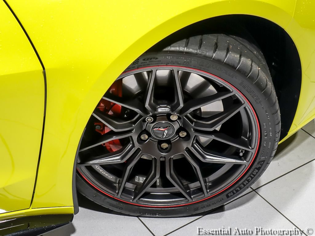 Used 2024 Chevrolet Corvette Z06 RWD image 11