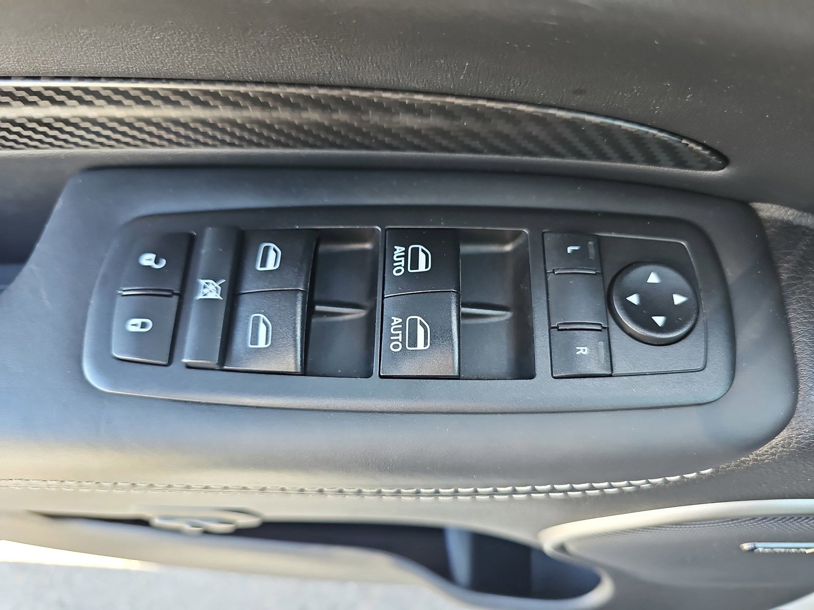 Used 2019 Dodge Durango SRT w/ Premium Interior Group AWD/4WD image 31