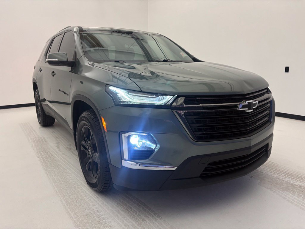 Used 2022 Chevrolet Traverse LT FWD image 13