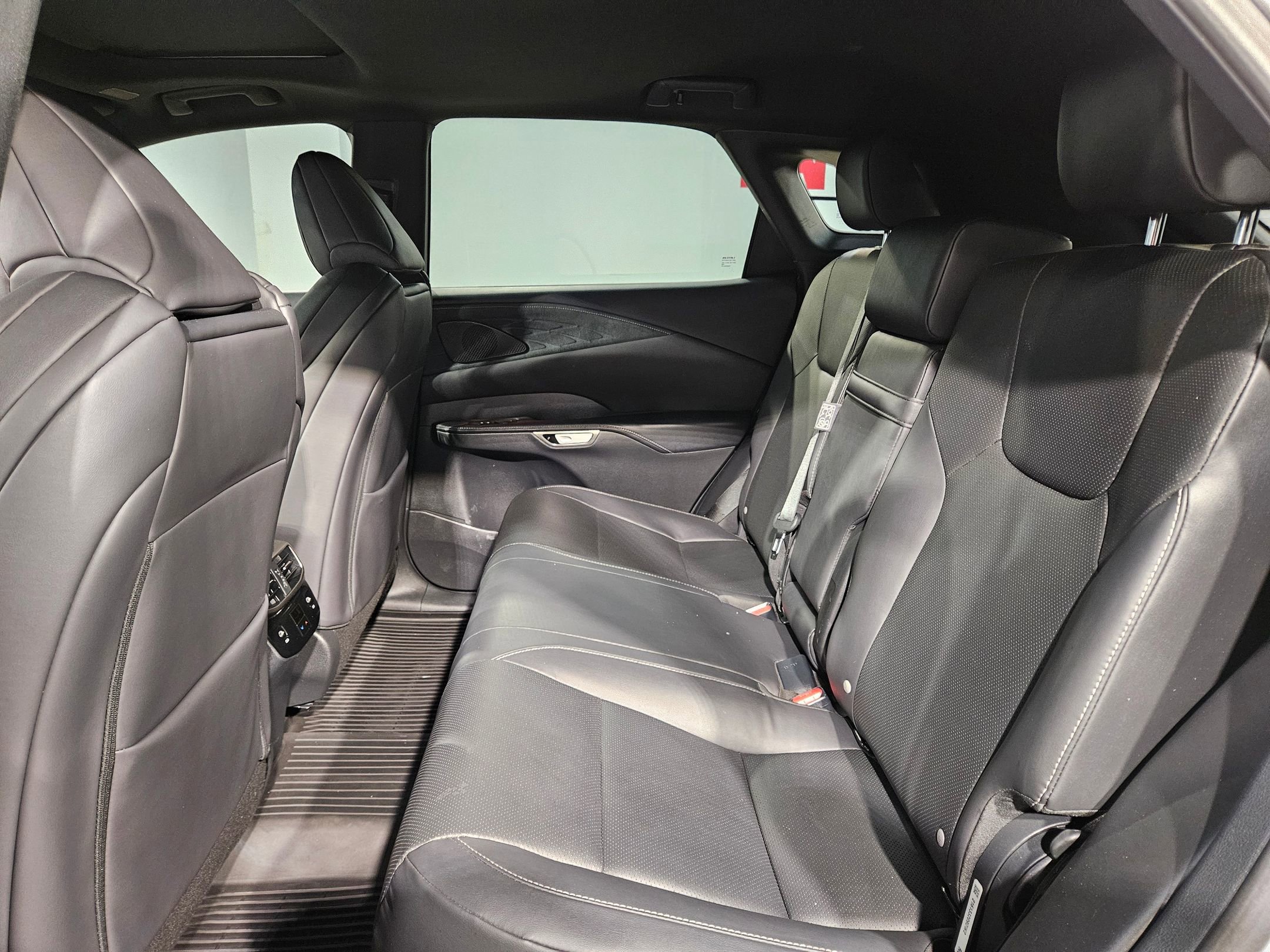 Used 2023 Lexus RX 350 F Sport w/ Cold Area Package image 36