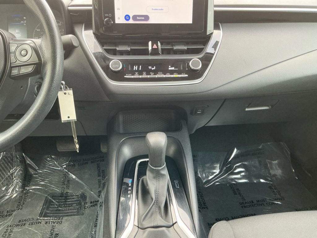Used 2024 Toyota Corolla LE image 11