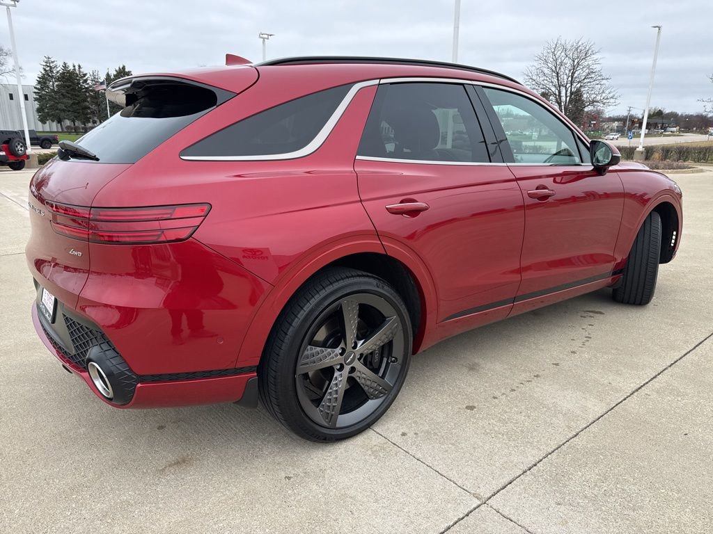 Used 2024 Genesis GV70 2.5T w/ Sport Prestige Package image 3