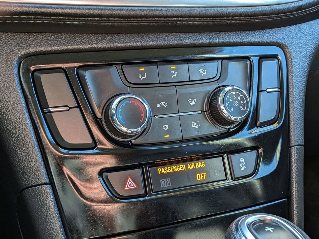 Used 2022 Buick Encore Preferred w/ Safety Package AWD/4WD image 15