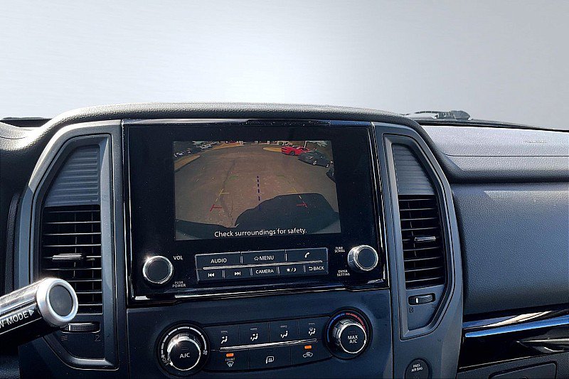 Used 2023 Nissan Titan SV RWD image 23