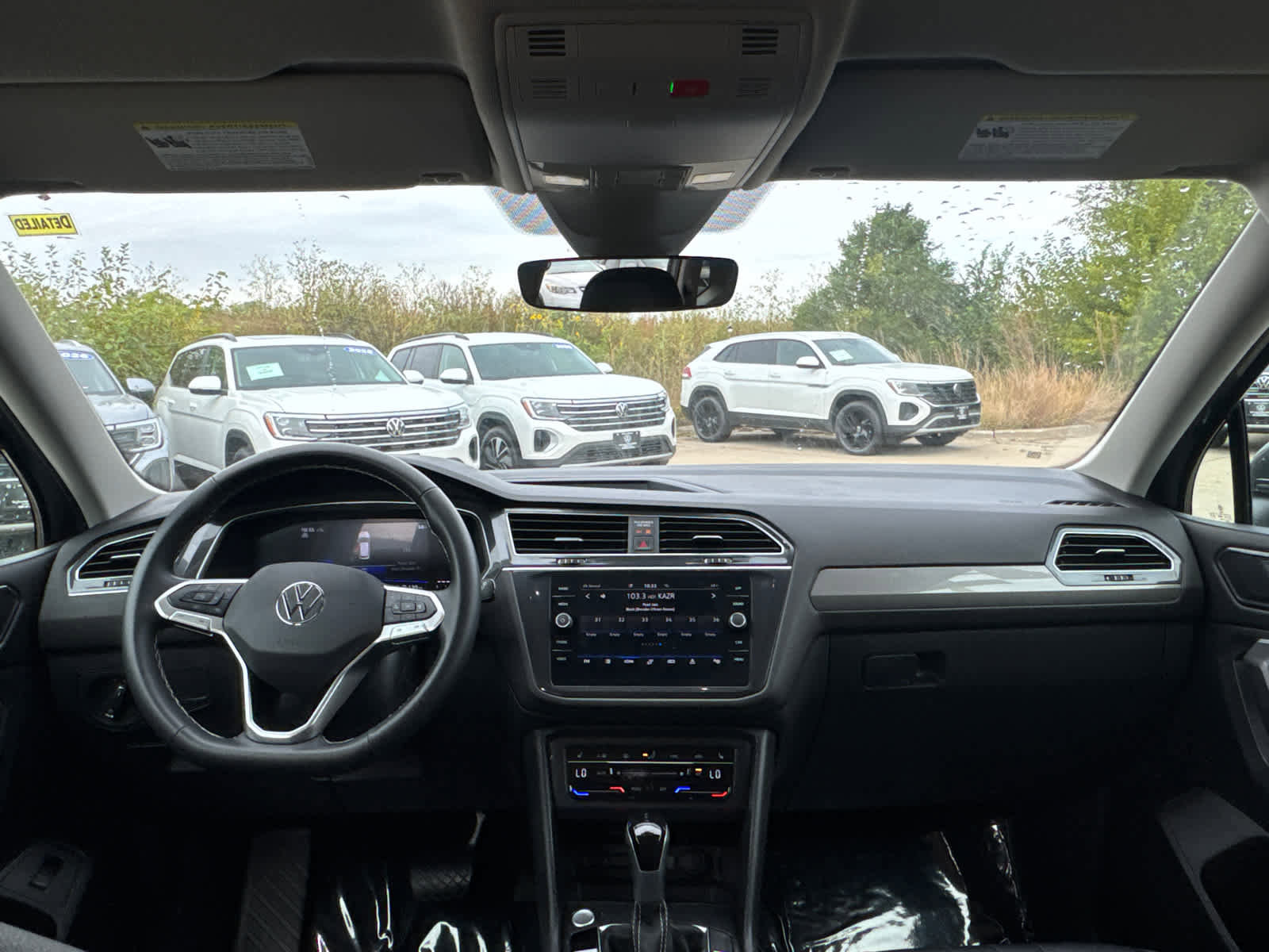 Certified 2024 Volkswagen Tiguan SE image 10