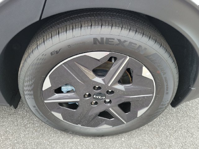 New 2026 Kia EV6 Light RWD image 7