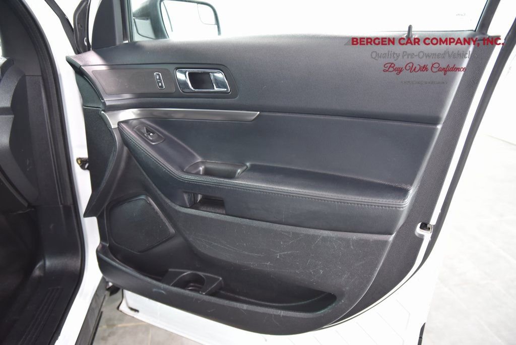 Used 2016 Ford Explorer 4WD Police Interceptor image 13