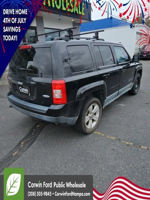 Used 2011 Jeep Patriot Latitude AWD/4WD image 7