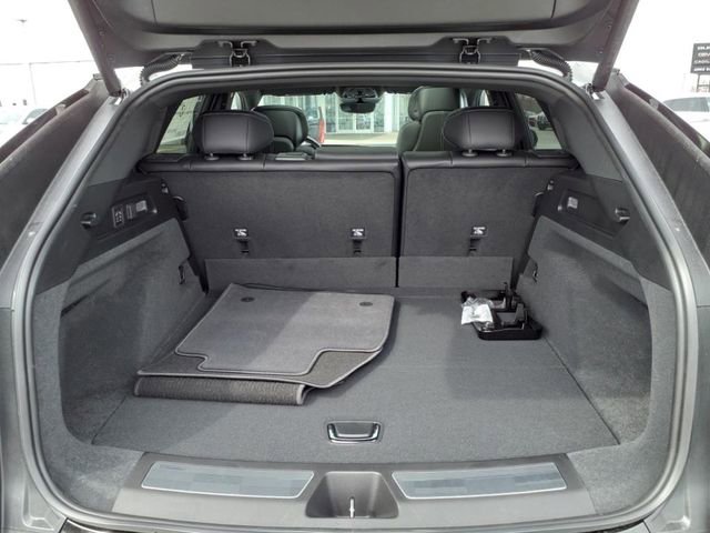 New 2025 Cadillac Lyriq Luxury image 19