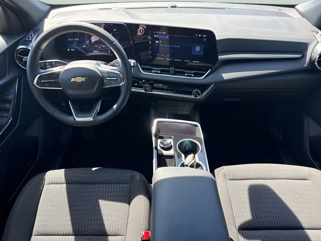 Used 2026 Chevrolet Equinox LT FWD image 33
