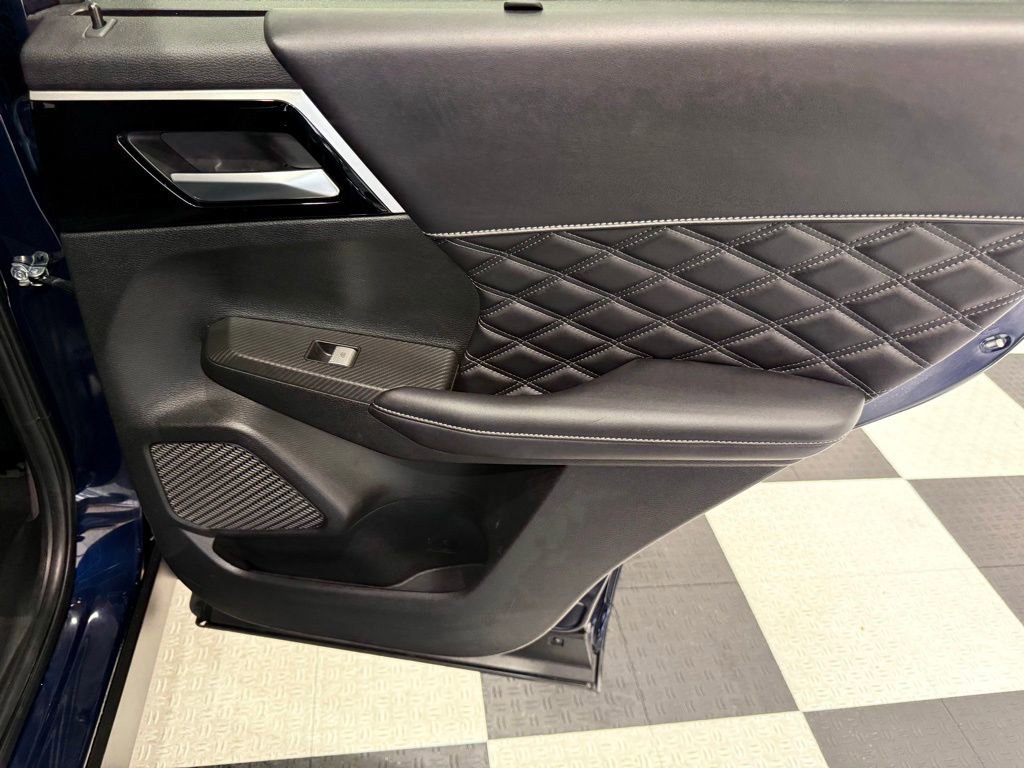 Used 2024 Mitsubishi Outlander SEL Black Edition image 27