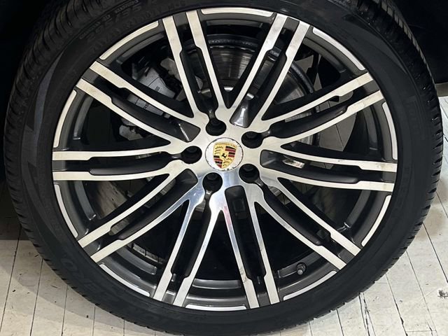 Used 2015 Porsche Macan S AWD/4WD image 13