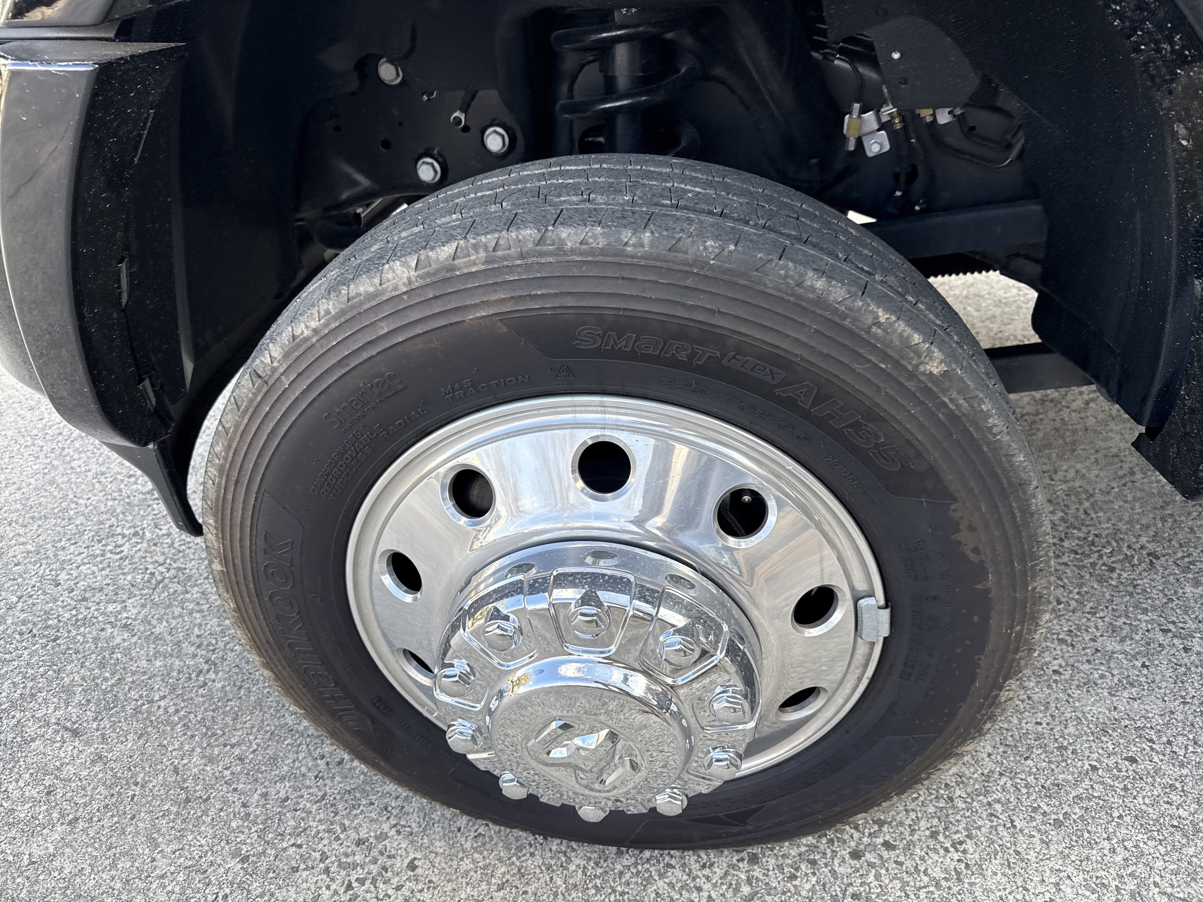 New 2024 RAM 5500 Laramie image 12