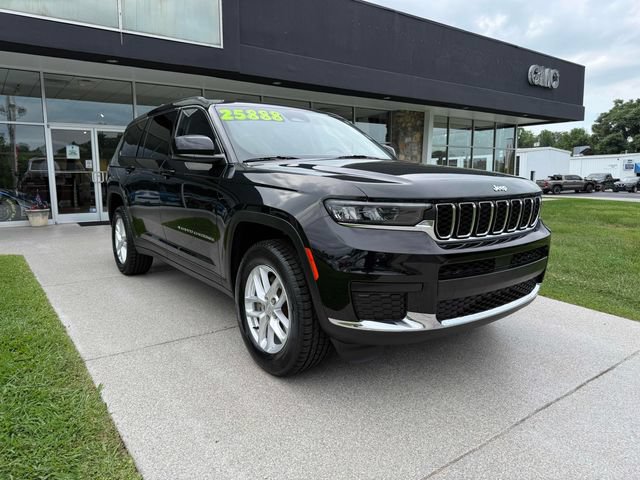 Used 2022 Jeep Grand Cherokee L Laredo w/ Luxury Tech Group I AWD/4WD image 1
