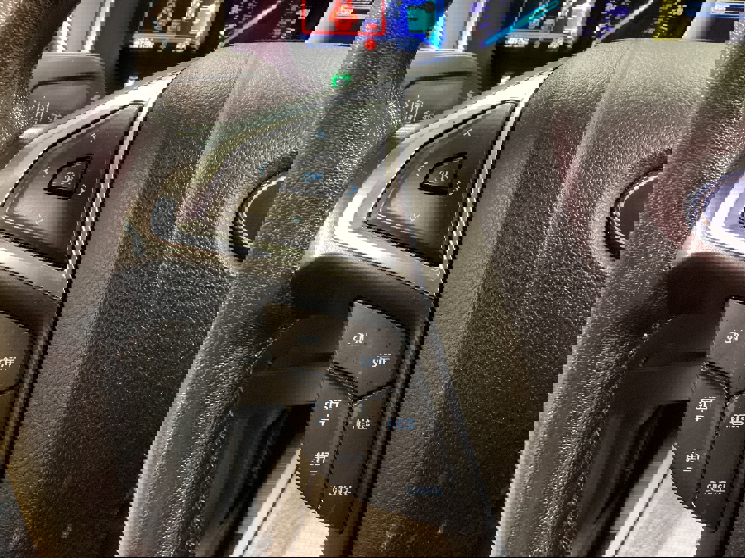 Used 2020 Ford Edge SEL w/ Convenience Package image 21