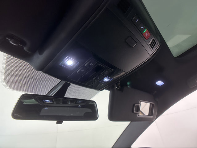 Used 2021 Volkswagen GTI SE image 37