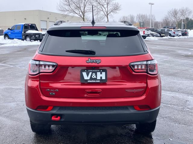 Used 2025 Jeep Compass Trailhawk image 25
