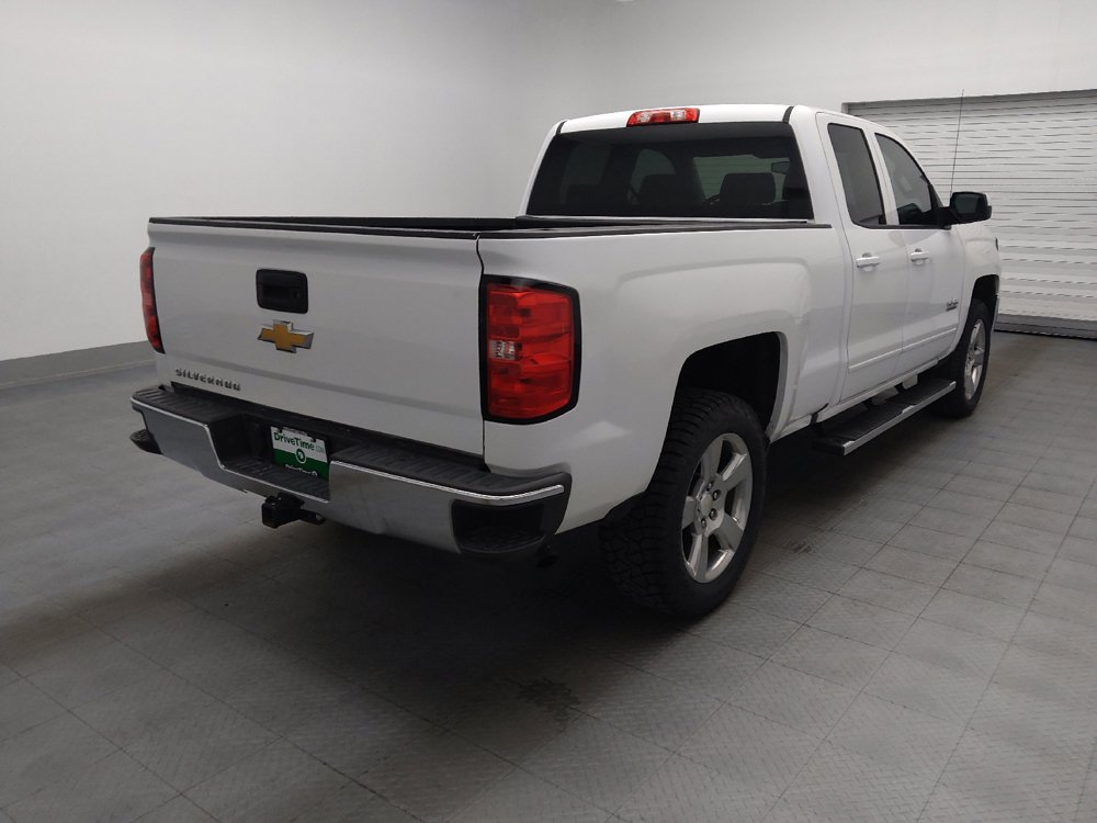 Used 2018 Chevrolet Silverado 1500 LT w/ Texas Edition RWD image 9