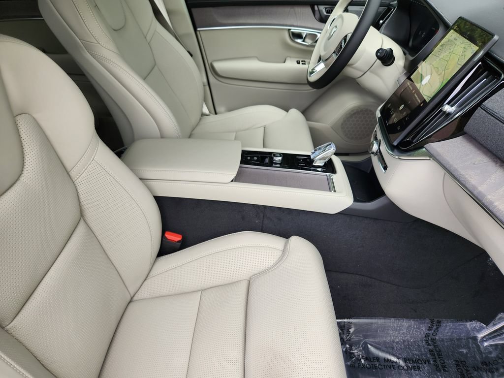 New 2026 Volvo XC90 B6 Ultra w/ Protection Package AWD/4WD image 5