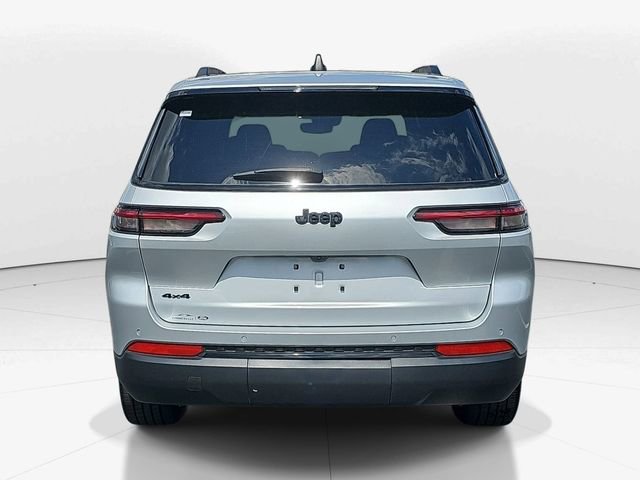 Used 2024 Jeep Grand Cherokee L Altitude image 5