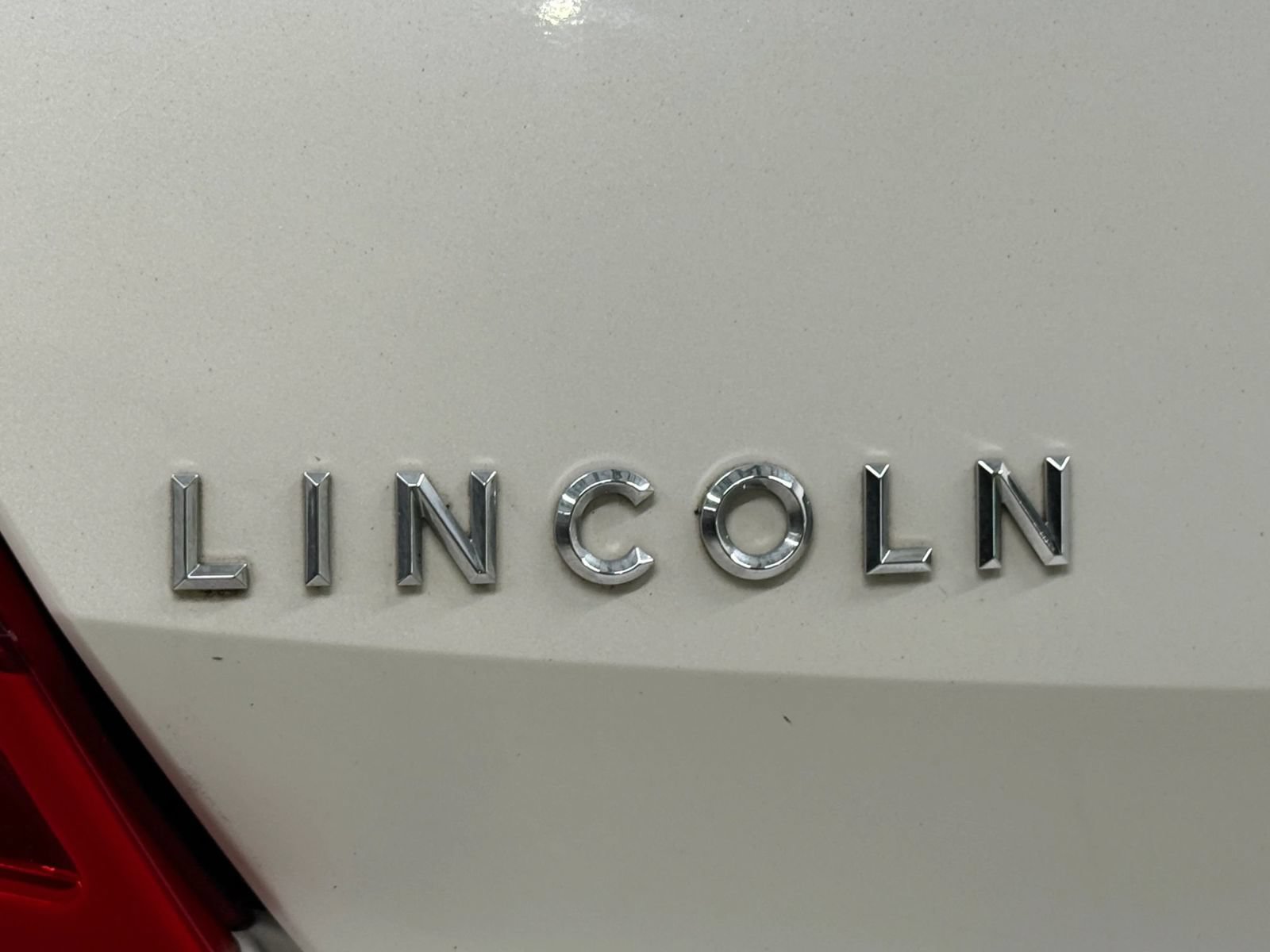 Used 2013 Lincoln MKS AWD image 13