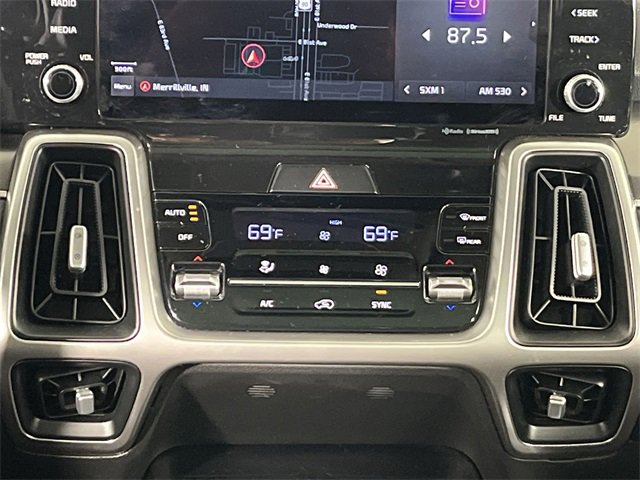 Certified 2022 Kia Sorento S w/ Panoramic Sunroof Package image 19