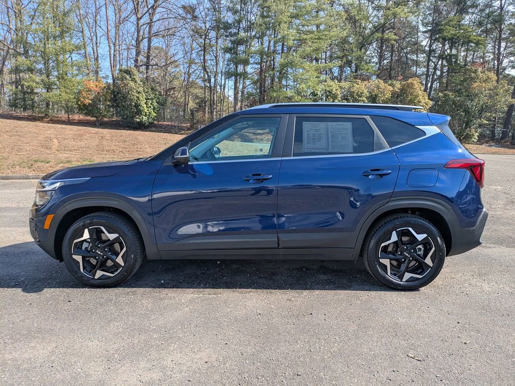 Used 2025 Kia Seltos EX image 7