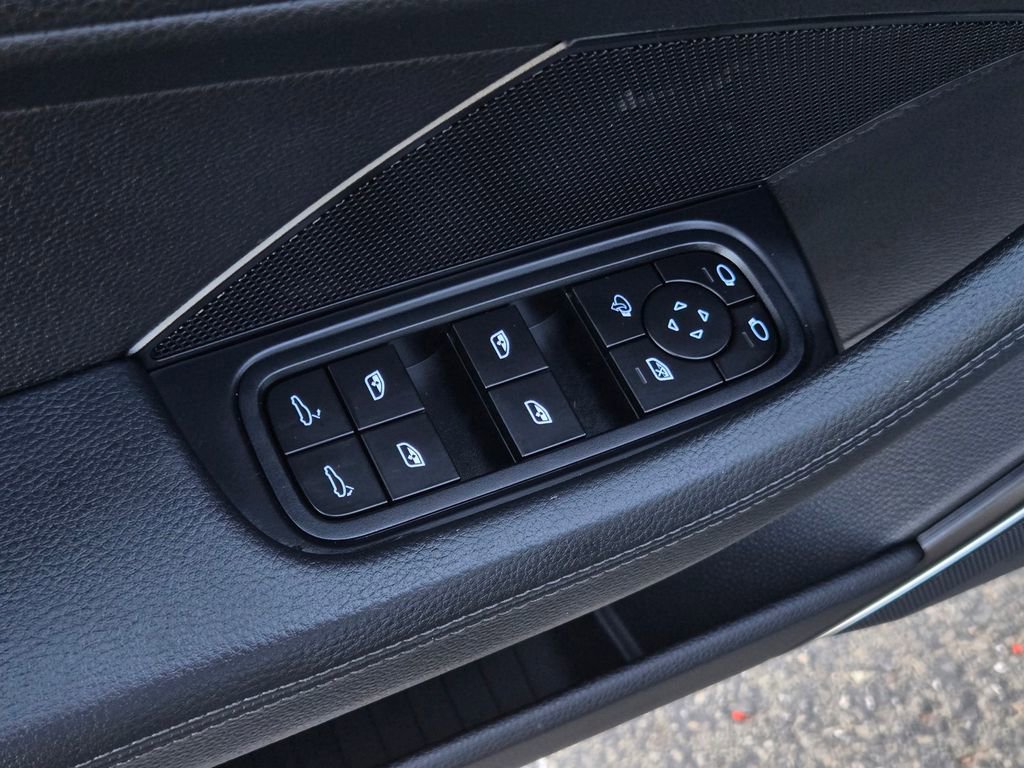Used 2022 Porsche Panamera Platinum Edition RWD image 15