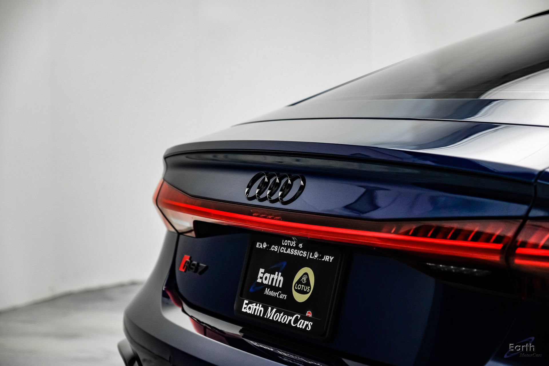 Used 2021 Audi RS 7 Sportback w/ Carbon Optic Package AWD/4WD image 16
