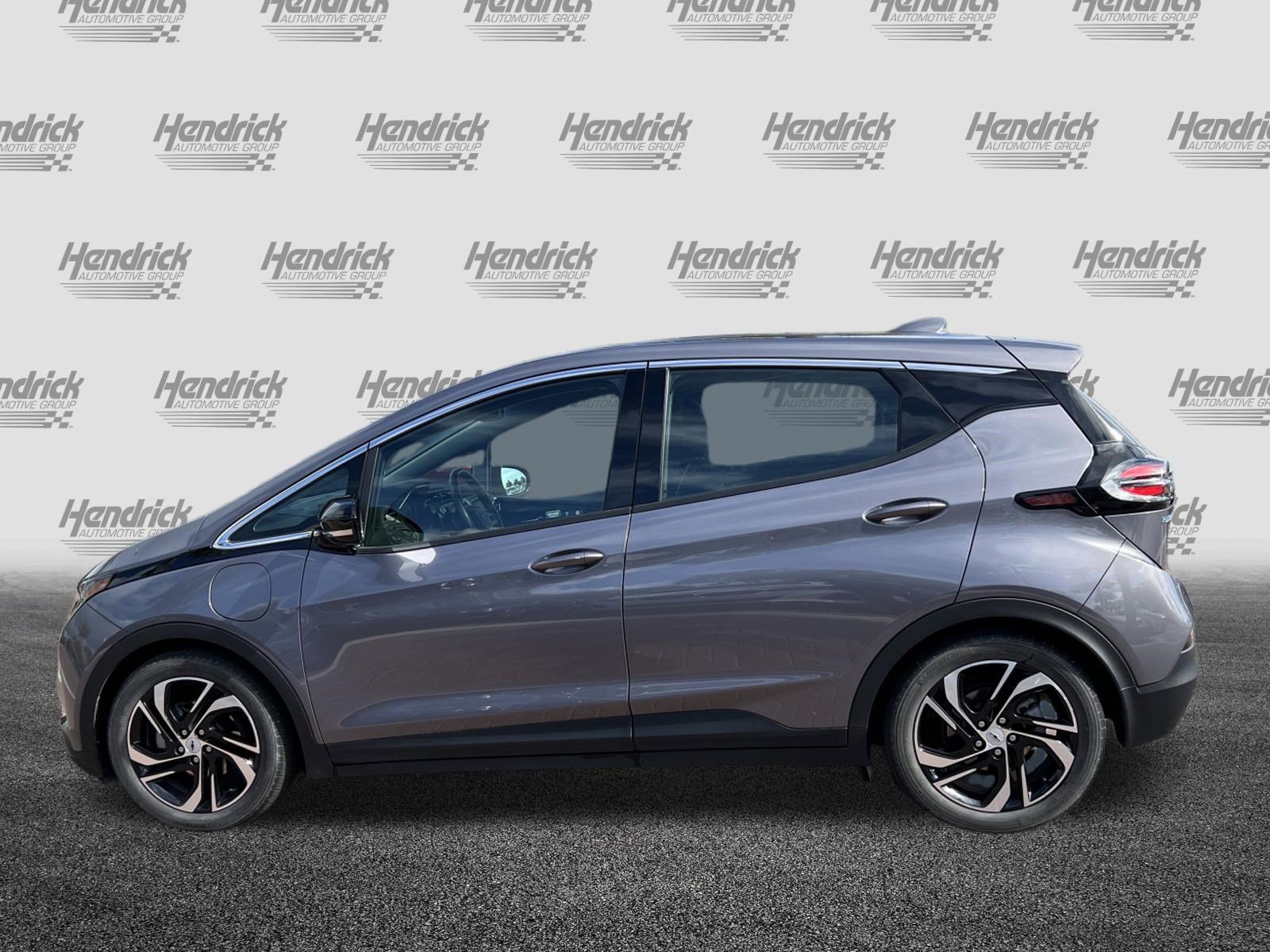 Used 2022 Chevrolet Bolt LT w/ Infotainment Package image 7
