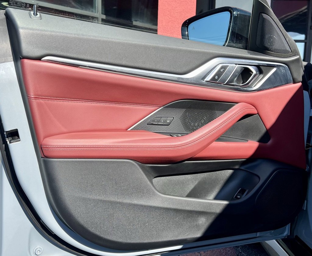 Used 2023 BMW i4 eDrive40 w/ M Sport Package image 14