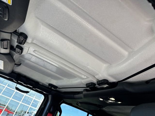 Used 2023 Jeep Wrangler Rubicon 392 image 22