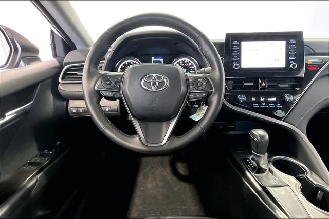 Used 2024 Toyota Camry SE image 8