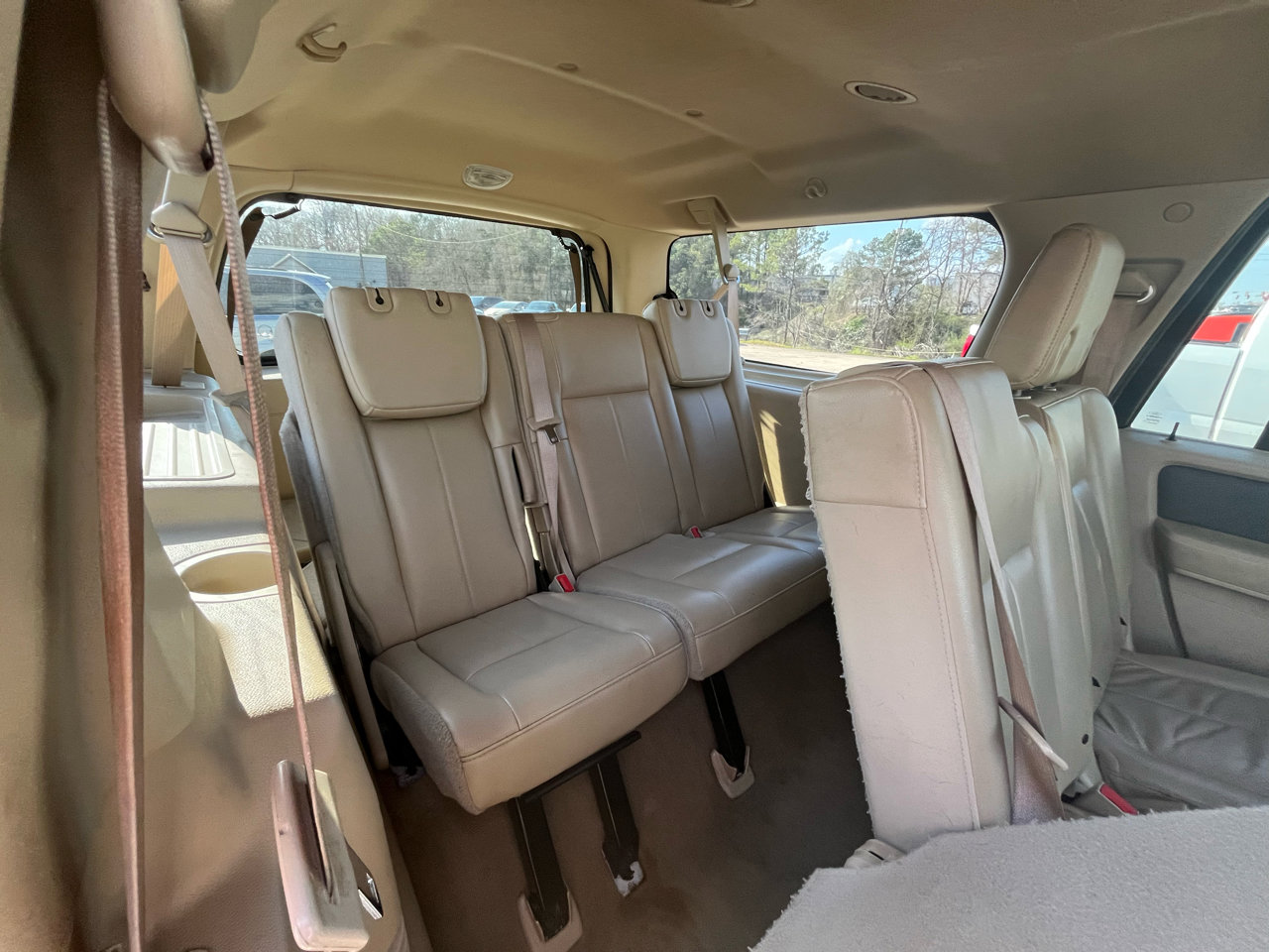 Used 2014 Ford Expedition EL XLT w/ Equipment Group 202A image 9