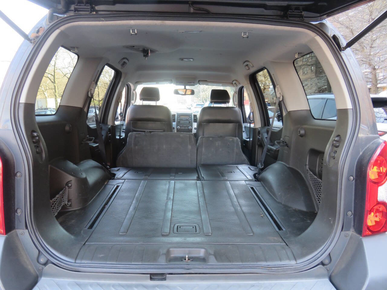 Used 2012 Nissan Xterra PRO-4X w/ Pro-4x Leather Pkg AWD/4WD image 22