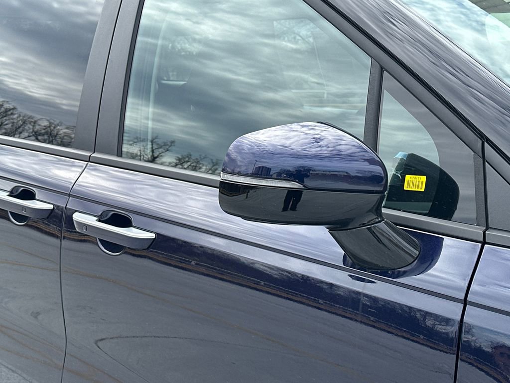 New 2026 Kia Carnival LX FWD image 9