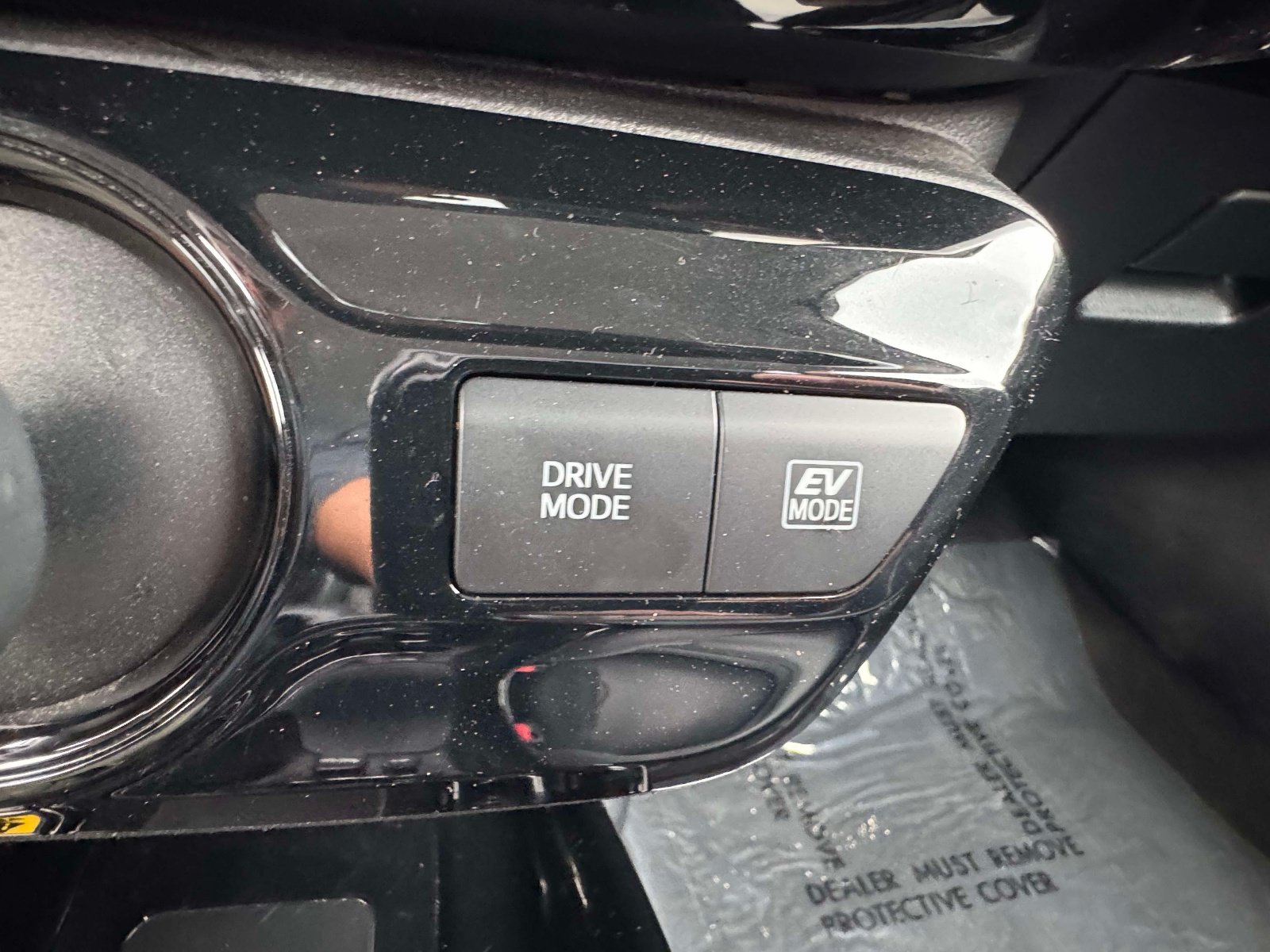 Certified 2022 Toyota Prius XLE AWD/4WD image 37