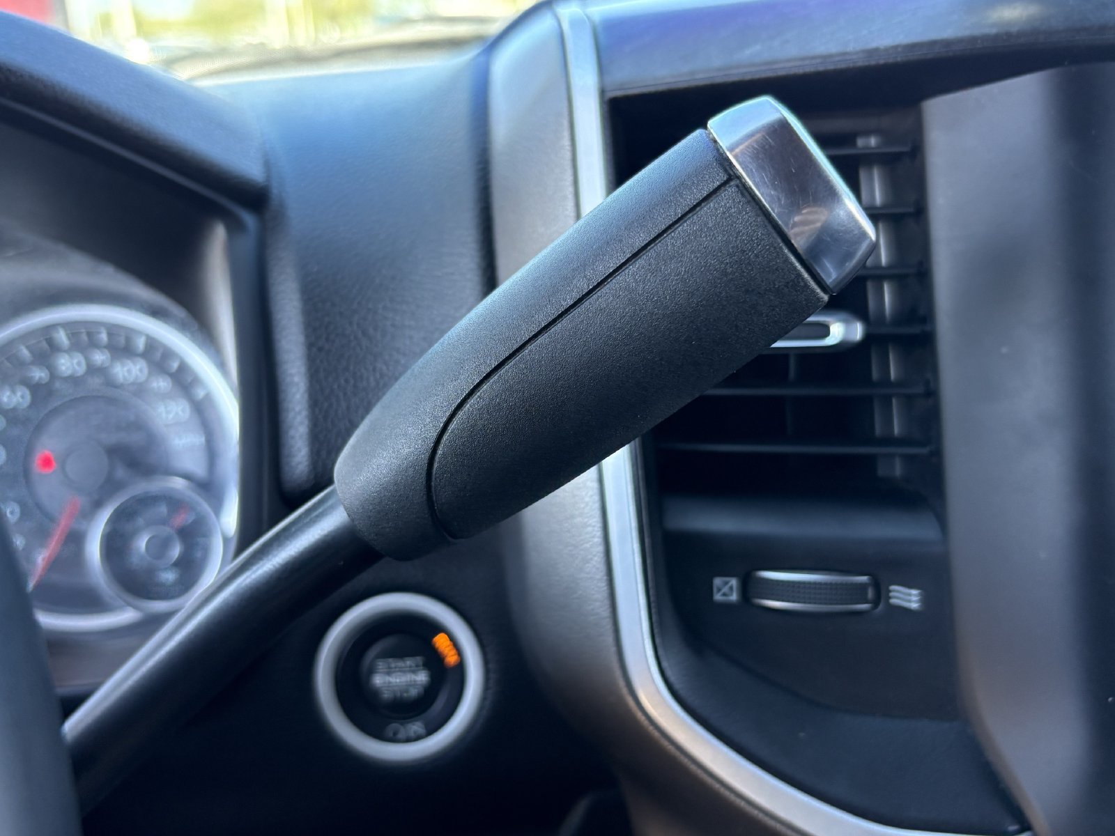 Used 2020 RAM 2500 Big Horn w/ Night Edition AWD/4WD image 33