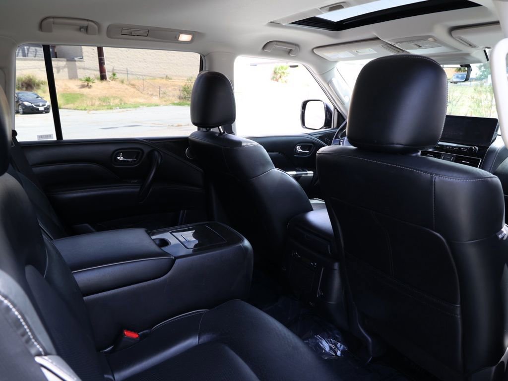 Used 2024 INFINITI QX80 Luxe image 17