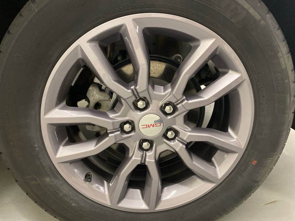 Used 2024 GMC Terrain SLT image 26