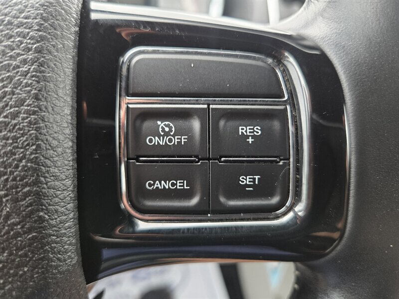 Used 2019 Dodge Grand Caravan SXT FWD image 15