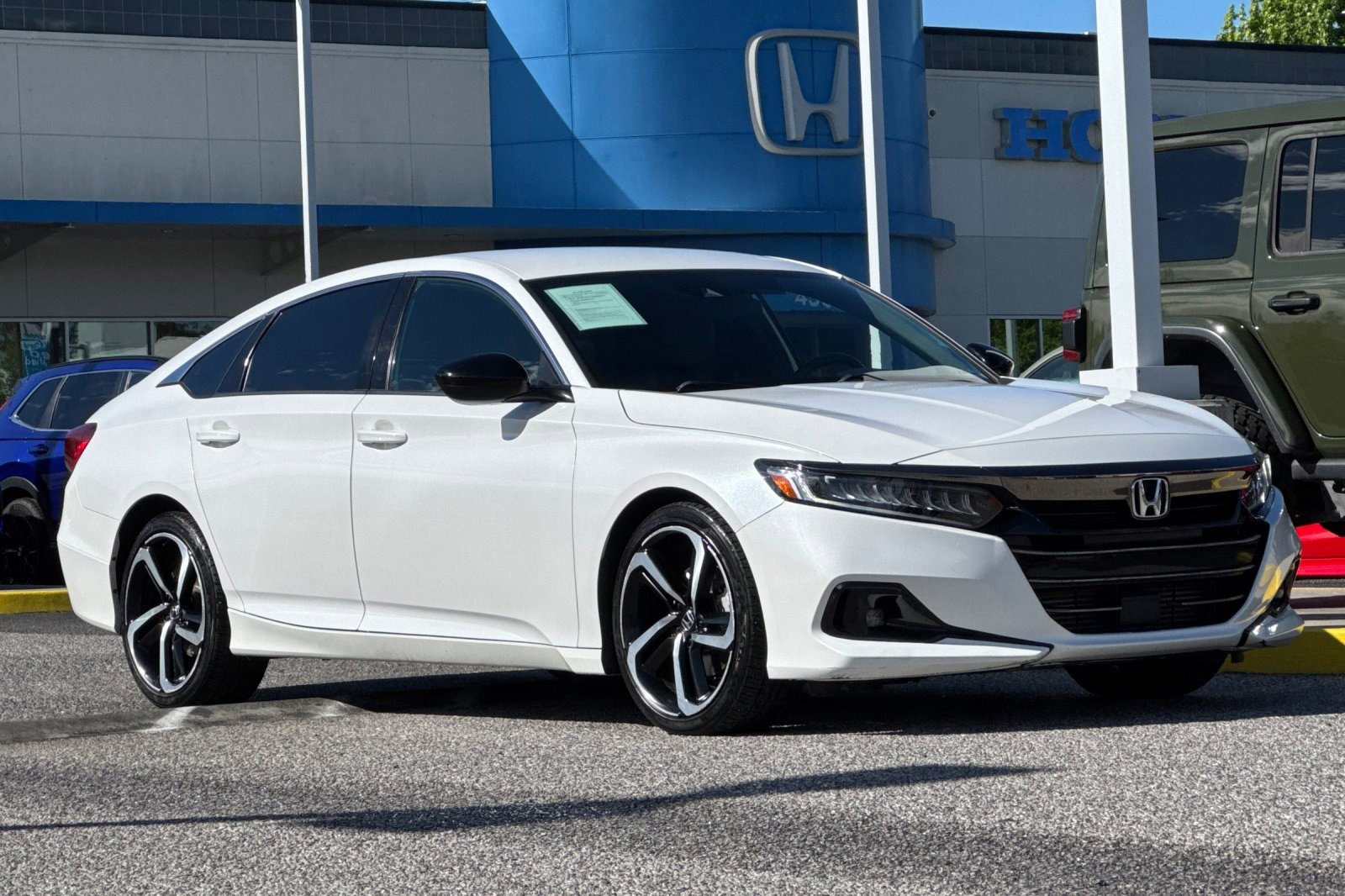 Used 2022 Honda Accord Sport image 6