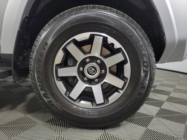 Used 2024 Toyota 4Runner TRD Off-Road Premium image 11