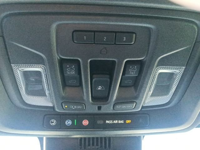 Used 2023 Chevrolet Silverado 1500 ZR2 w/ Technology Package image 25