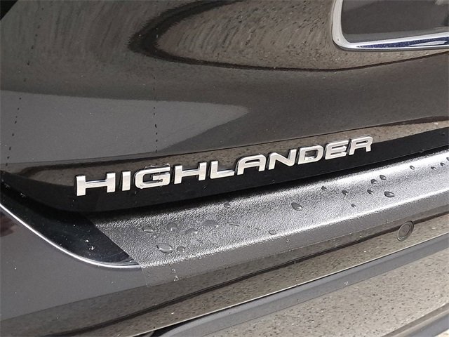 Used 2024 Toyota Highlander Limited image 9