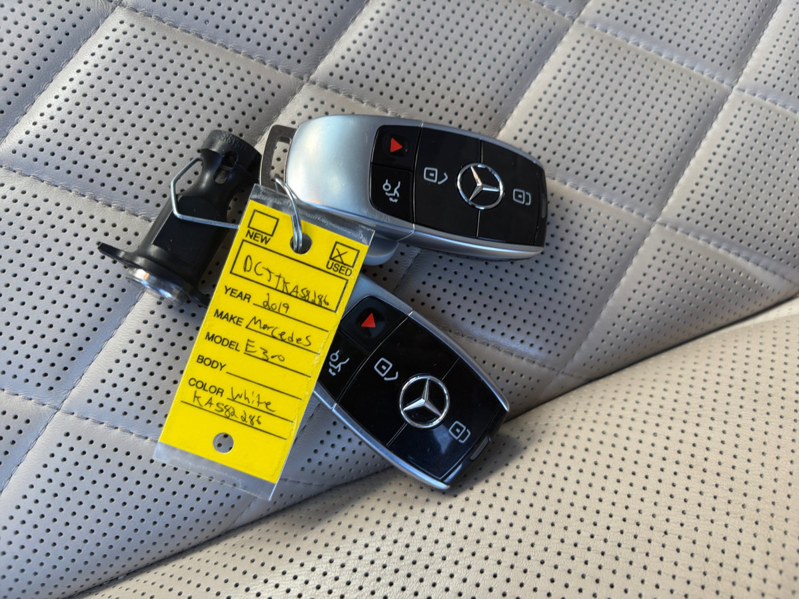 Used 2019 Mercedes-Benz E 300 4MATIC image 33