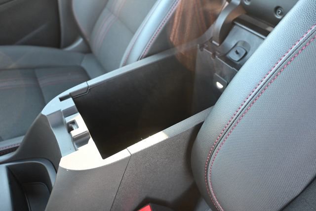 Used 2024 Chevrolet Equinox RS image 25